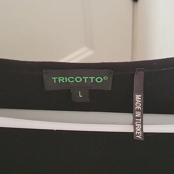 Dress - Picture 3 of 6